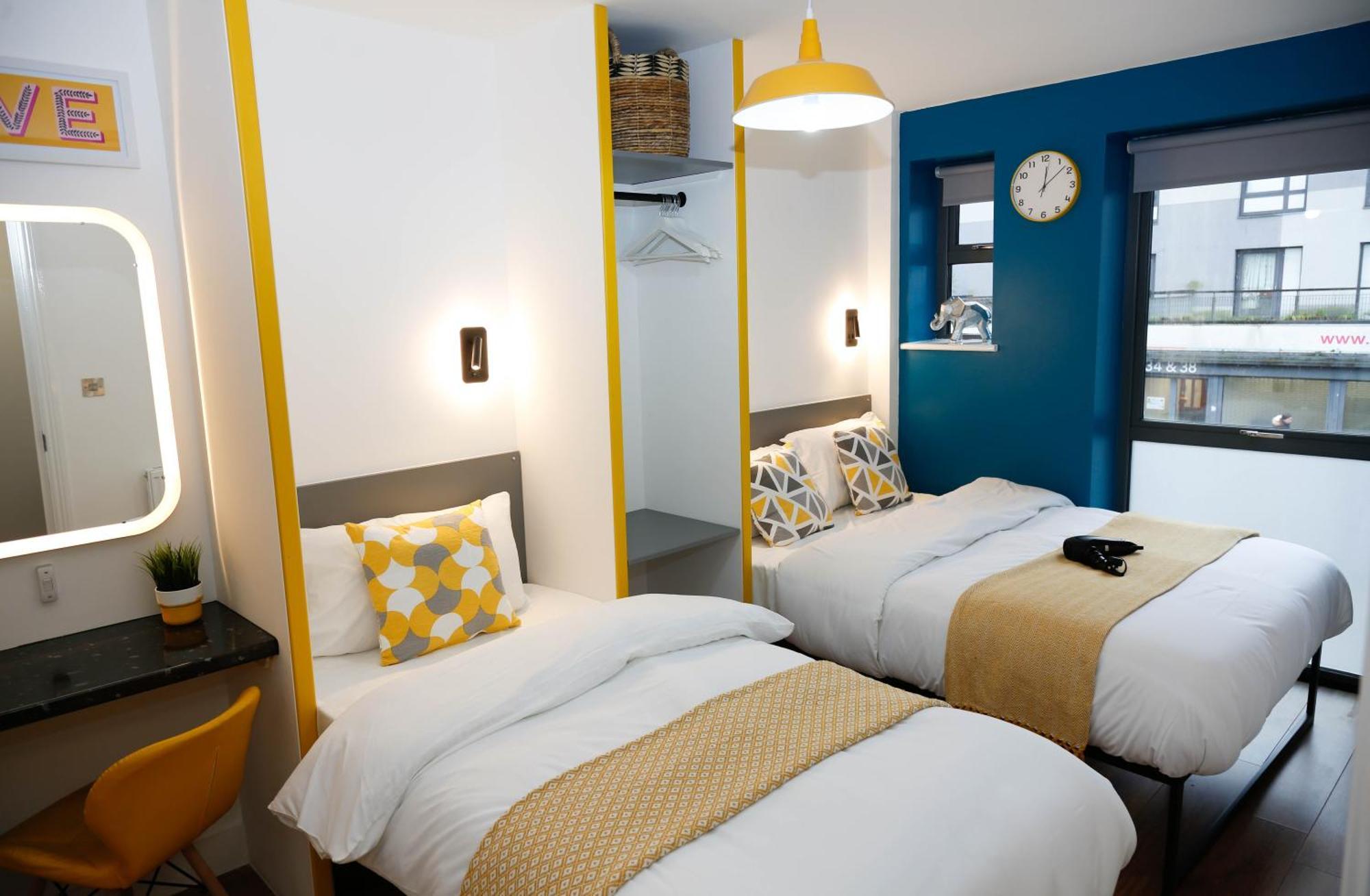 New Luxury Apartments In Central Location Next To Shops, Cafes, Bars & Metro Londyn Zewnętrze zdjęcie