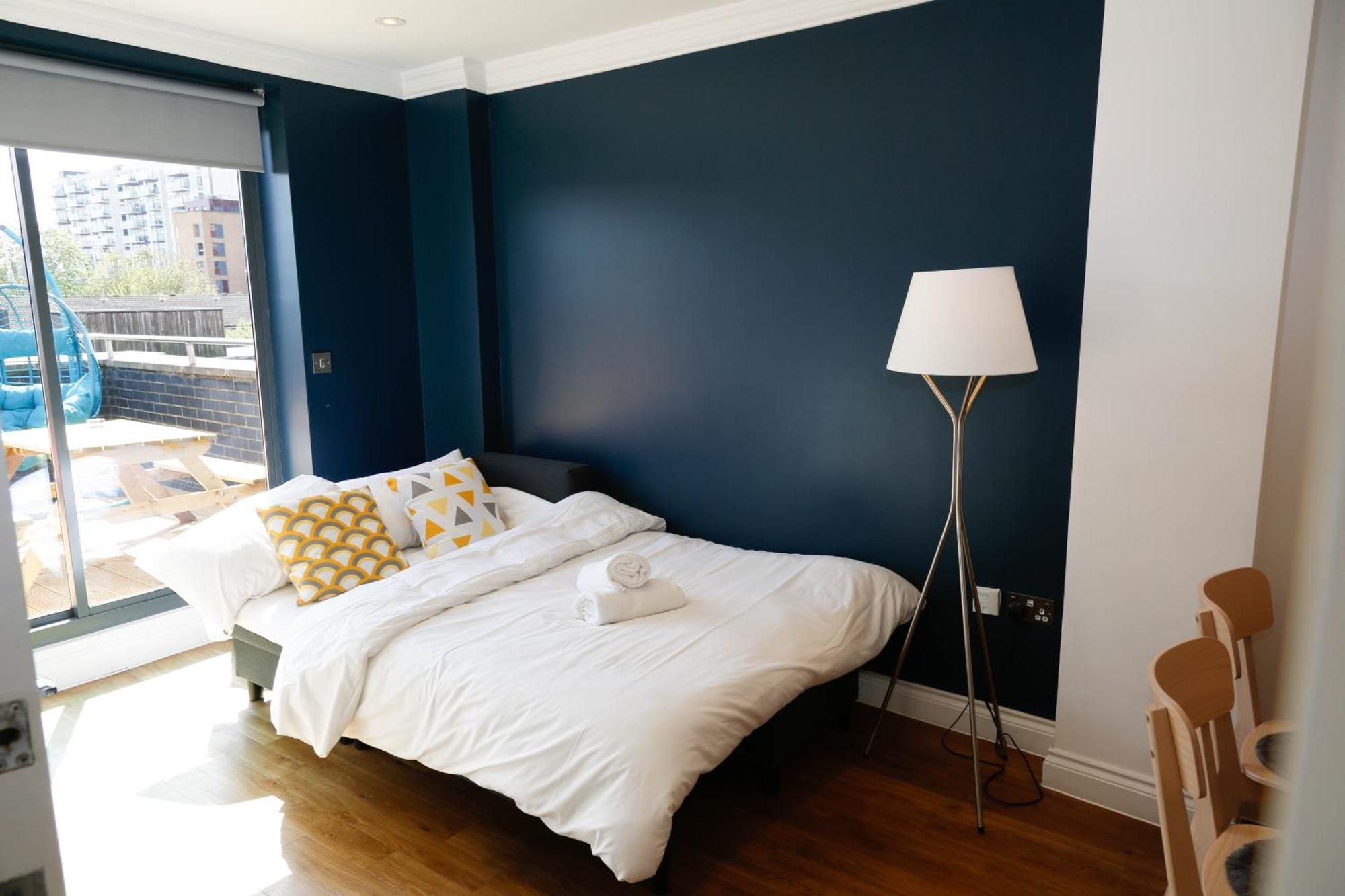 New Luxury Apartments In Central Location Next To Shops, Cafes, Bars & Metro Londyn Zewnętrze zdjęcie